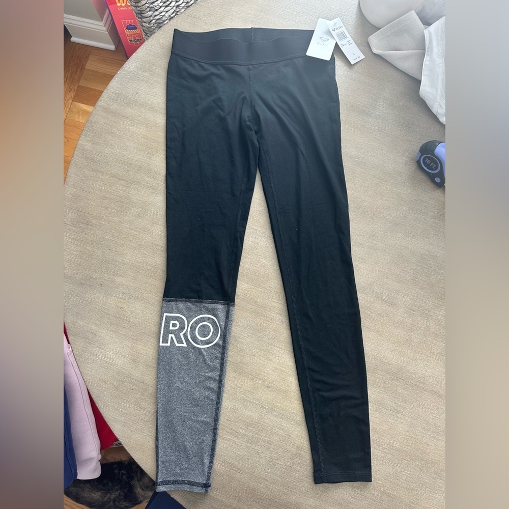 Roxy Black and Gray women’s Leggings on every street